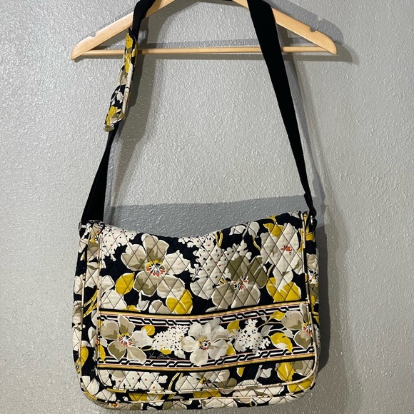 Vera Bradley Handbags - Vera Bradley Dogwood Pattern Messenger Bag Purse Tote Adjustable Strap